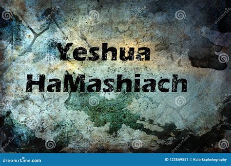 Jan 22, 2024 · O nome Yeshua HaMashiach é composto de duas partes: Yeshua, que é o nome hebraico de Jesus, e HaMashiach, que significa “o Messias” ou “o Ungido”. Juntas, essas palavras representam a crença de que Jesus é o tão esperado Messias, aquele que cumpre as profecias do Antigo Testamento e traz a salvação à humanidade. 